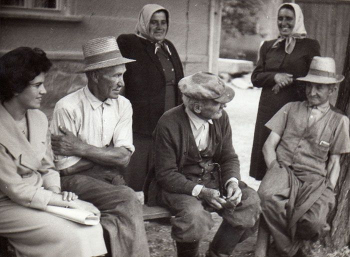 Besz�lget�s a kispadon, 1958.